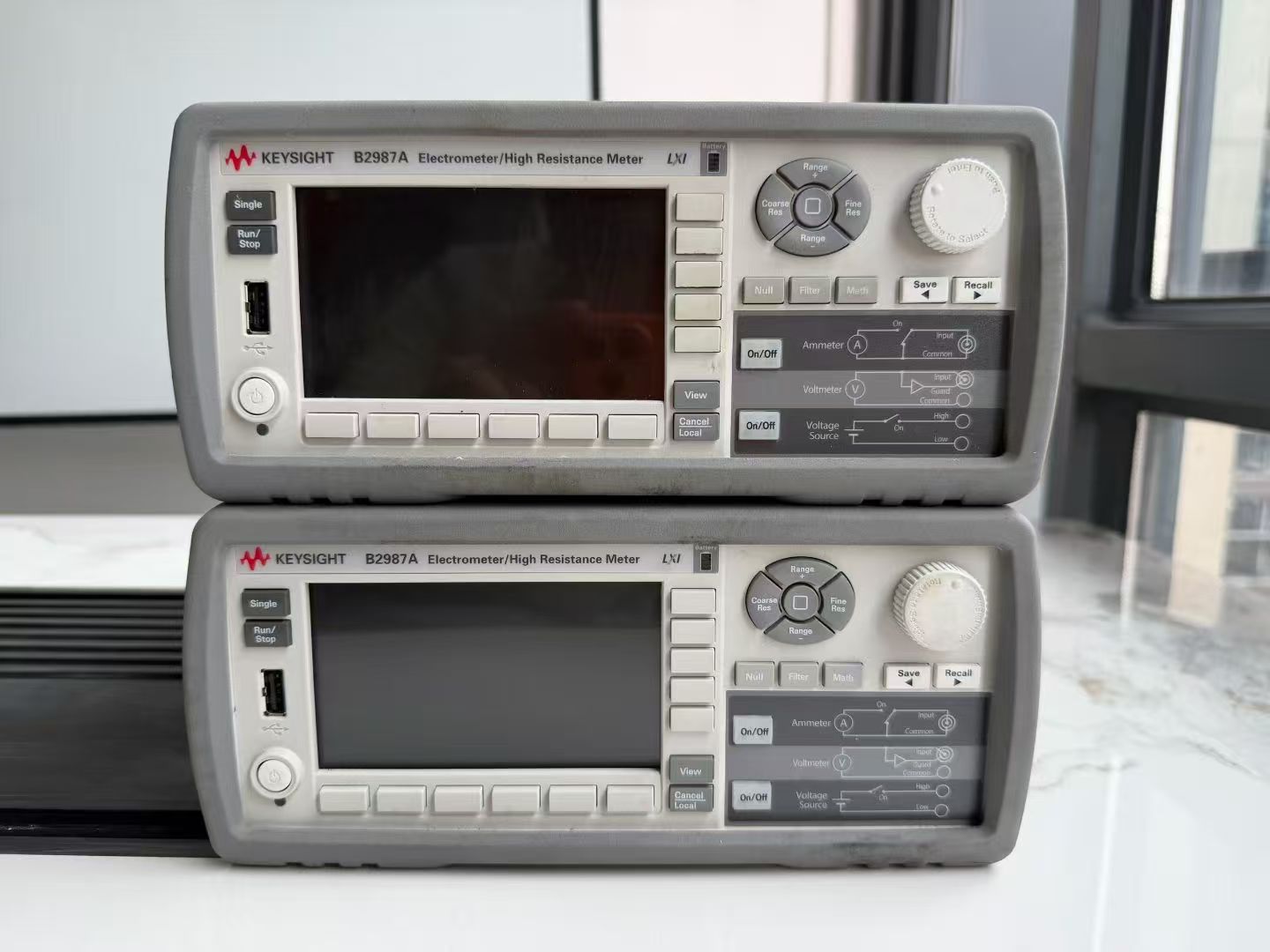 Used  Keysight  B2987A Electrometer / High Resistance Meter, Battery-Powered,0.01 fA