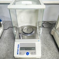 Mettler Toledo Balance calibrators using E2 class weight box /Balance calibration