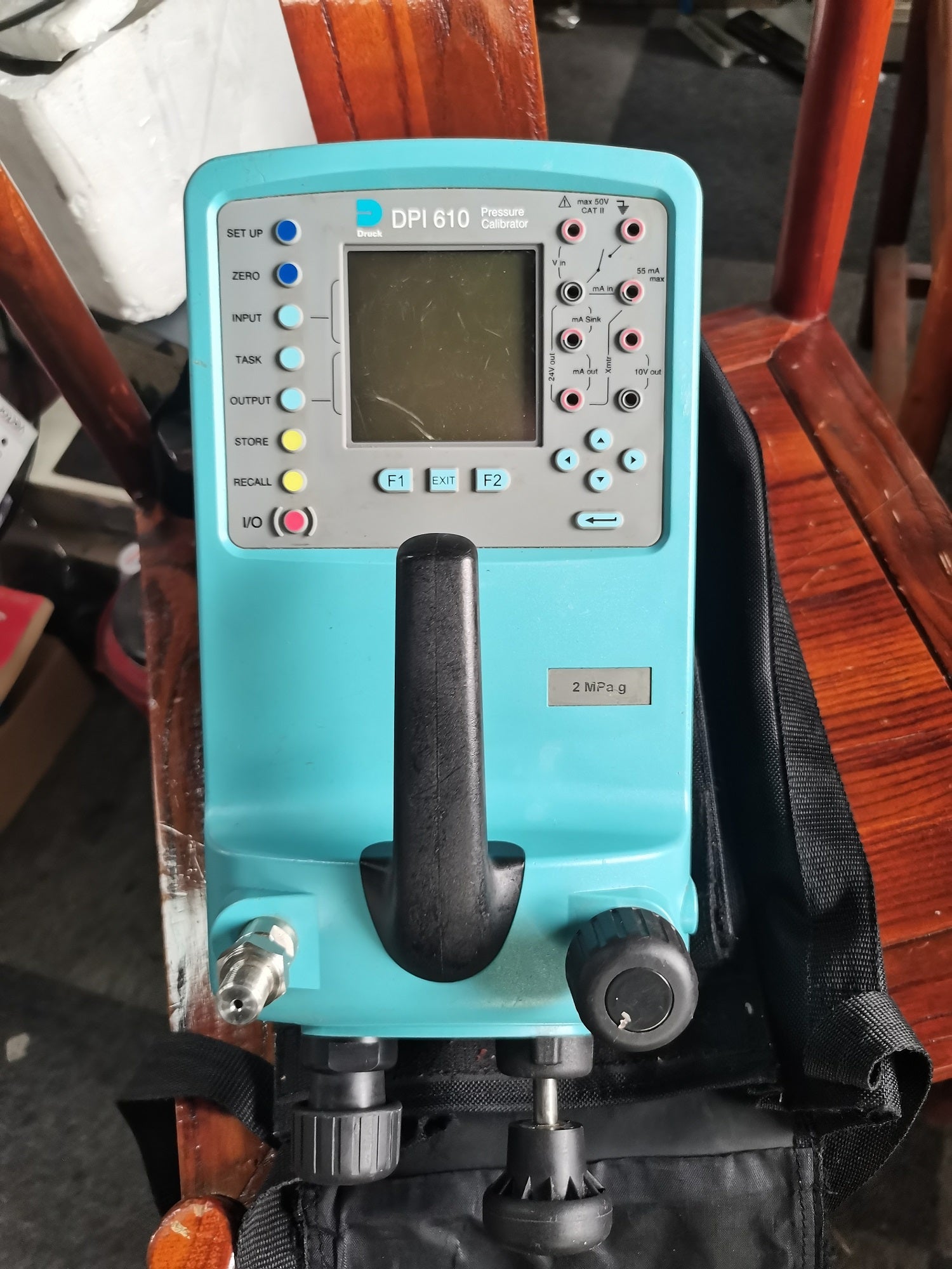 Used Druck DPI610 2MPa Pressure calibrator