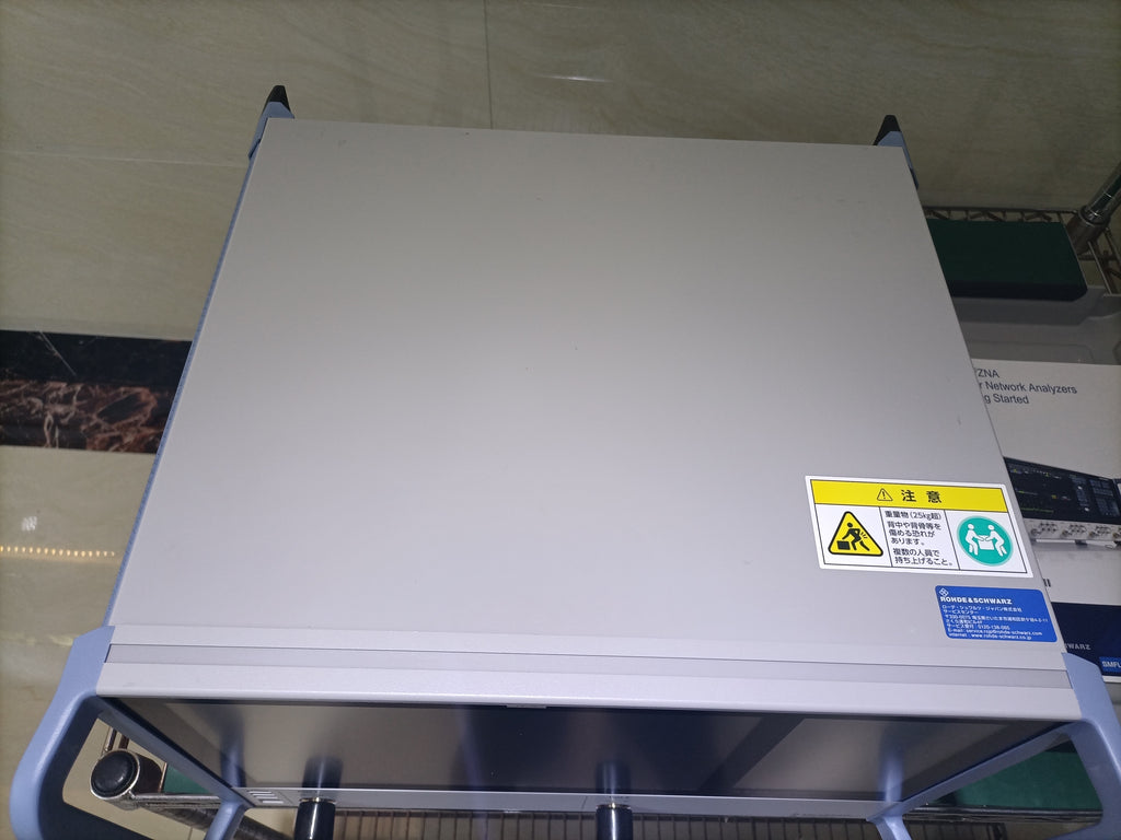 Used ROHDE&SCHWARZ ZNA Vector  Network Analyzer, 10 MHz-26.5 GHz/2Ports